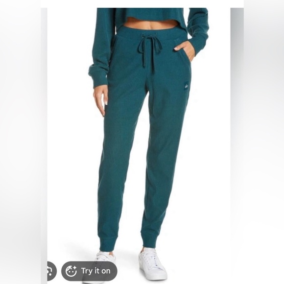 ALO Yoga Muse Midnight Green Jogger - Picture 4 of 5